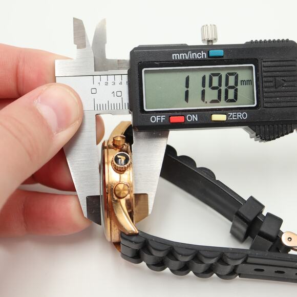 Emporio Armani Unisex Tazio Chronograph 38mm Watch Black Silicone w New Battery - Picture 3 of 16